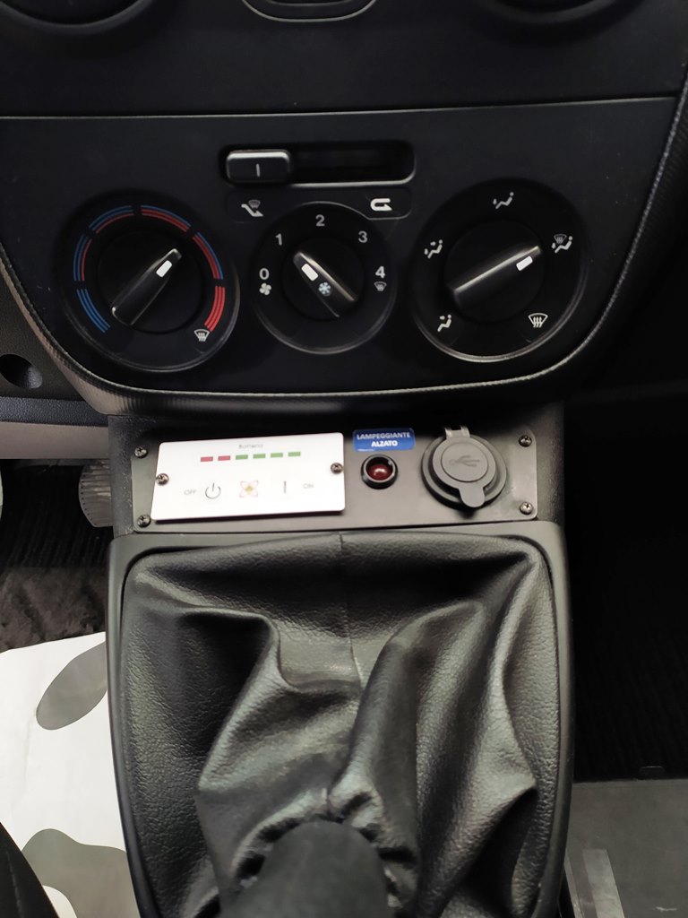 FIAT FIORINO allestito come officina mobile 1.3 mjt euro 5b